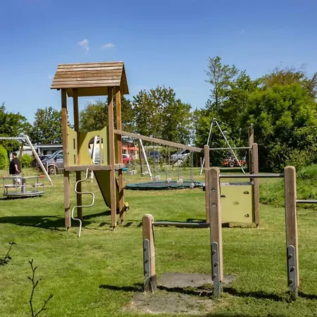 513 Op Recreatiepark De Wielen Alpesi faház Sint Maarten