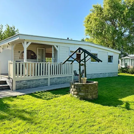 513 Op Recreatiepark De Wielen Alpesi faház