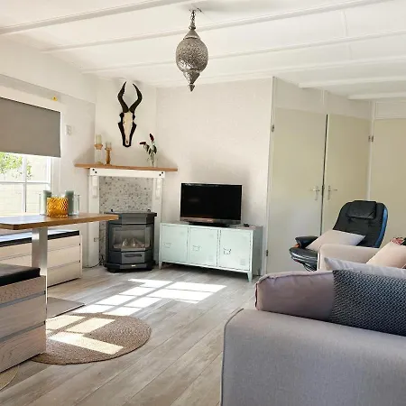 513 Op Recreatiepark De Wielen * Sint Maarten